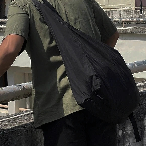 Helmy Crossbody Bag (Black)